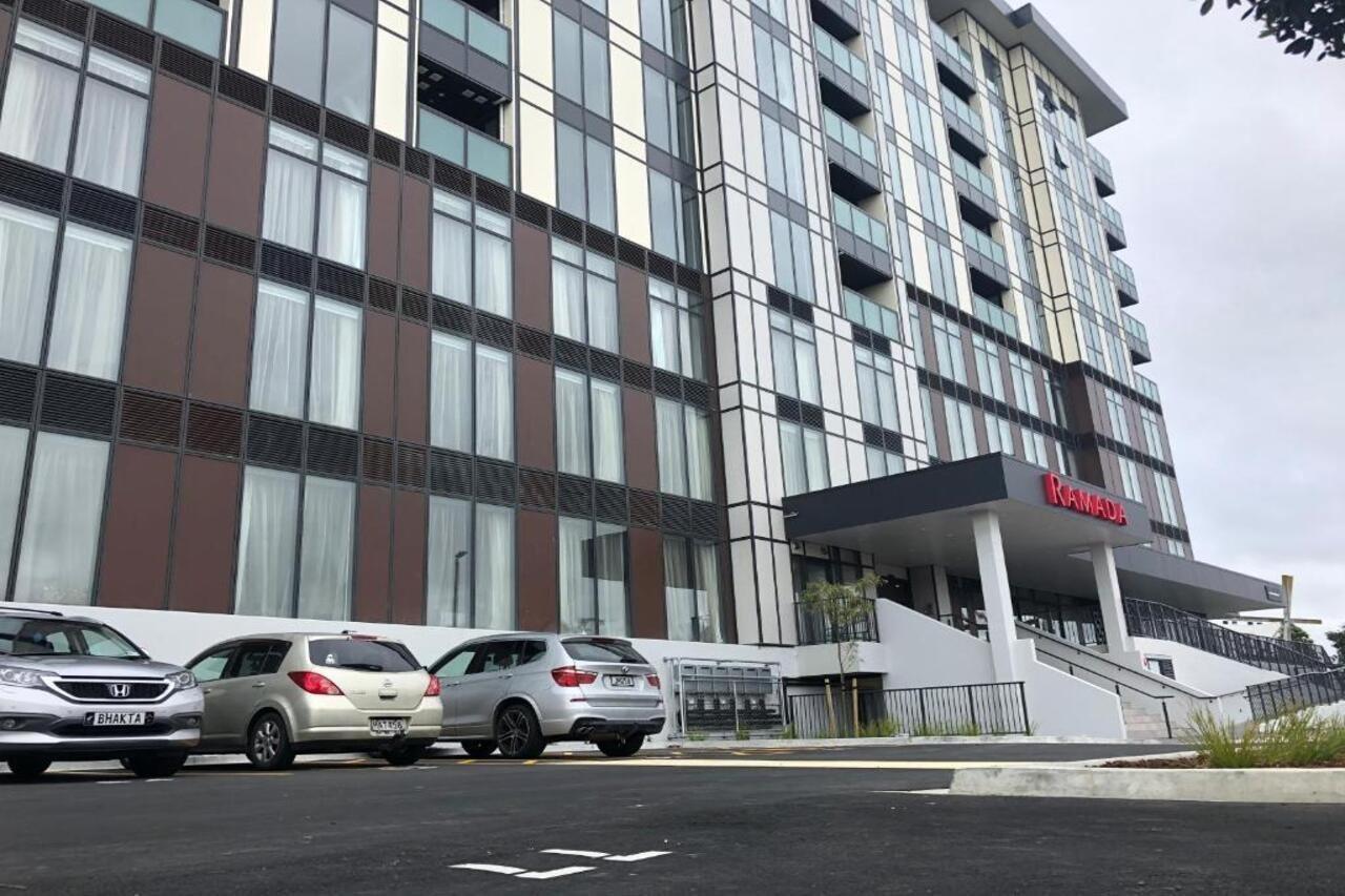 Ramada Suites By Wyndham Auckland Manukau Pacfic Centre Esterno foto