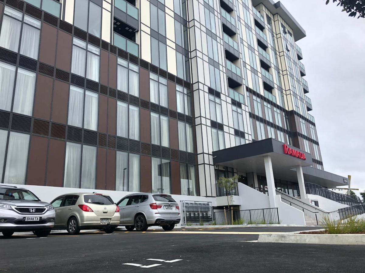 Ramada Suites By Wyndham Auckland Manukau Pacfic Centre Esterno foto